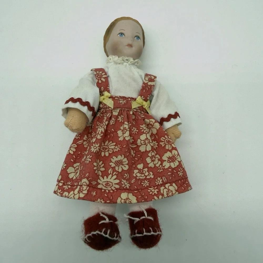 Lot of 5 Käthe Kruse‎ Club Edition 1:12 Miniature Porcelain Dollhouse Dolls Mint